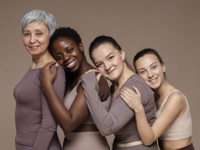 different-women-standing-together